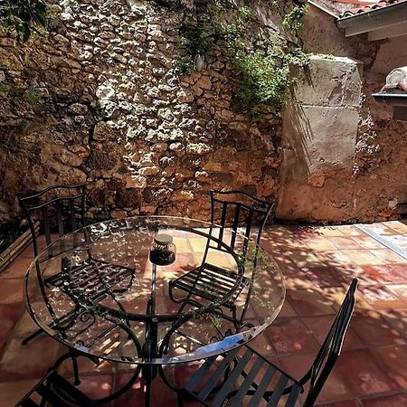 Charmante Maison Renovee Nérac エクステリア 写真